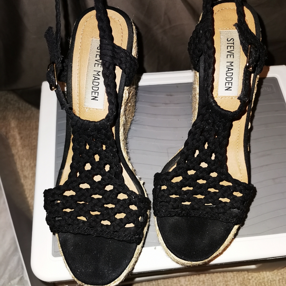 Sandals - Picture 5 of 6